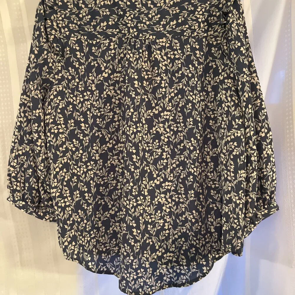 LC Lauren Conrad NWT Large Button Front Ruffle Blouse - Picture 3 of 5